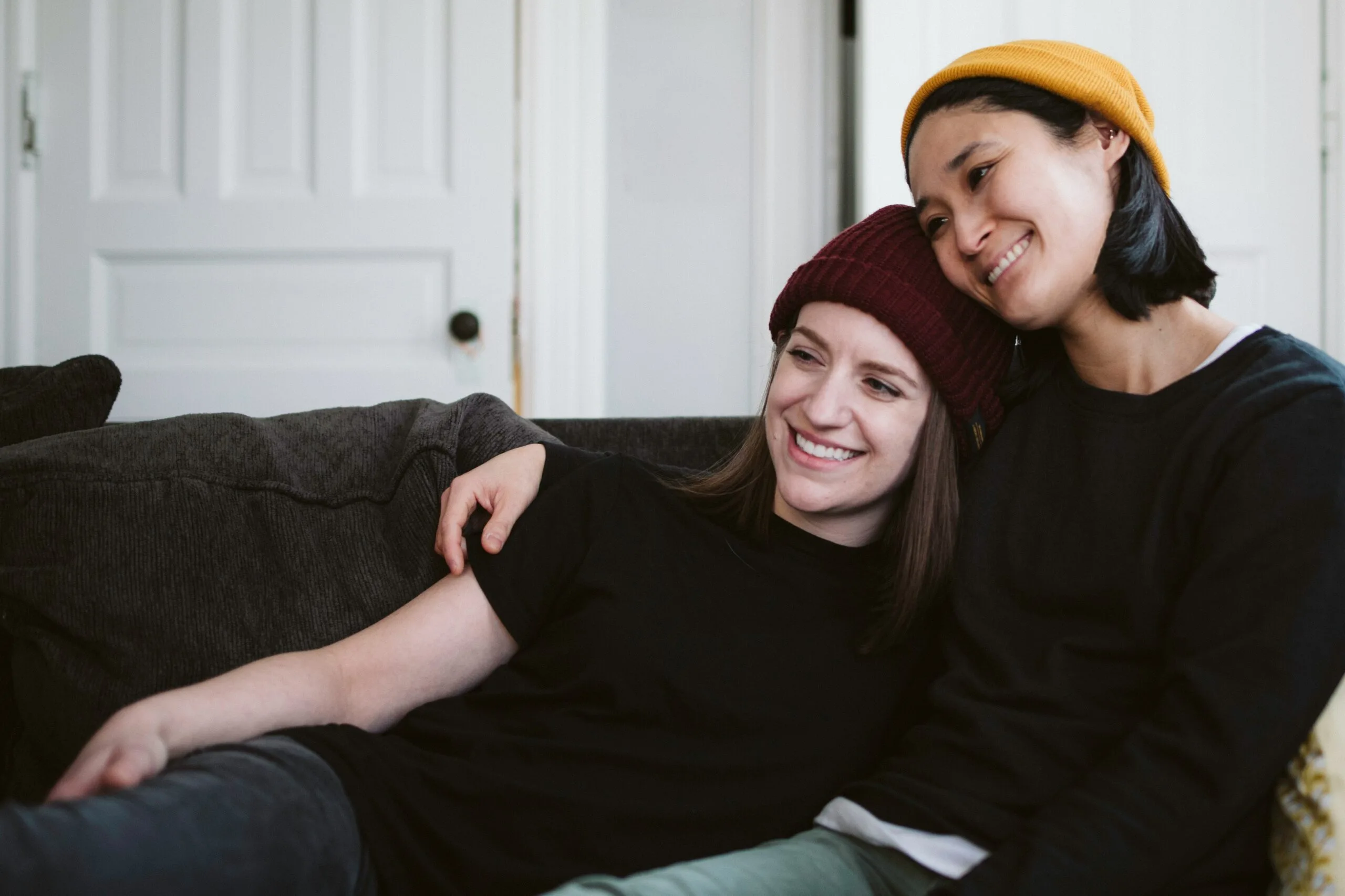 anna-selle-uKwgj4vkBm0-unsplash relationship-anxiety